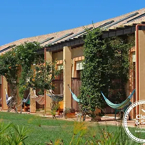 Casa Do Vale Da Lama Ecohotel & Retreat Centre In A Farm Séjour à la ferme